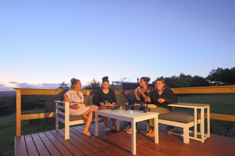 22: four friends on the deck at dusk, Old Mac Daddy, Elgin Valley