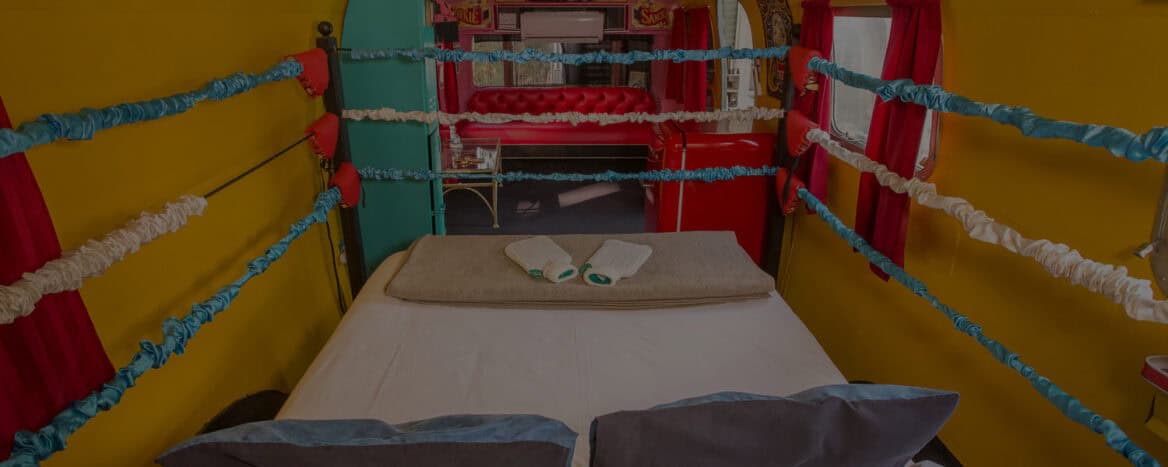 Old Mac Daddy Room Dirkie Sanchez Hero Bg